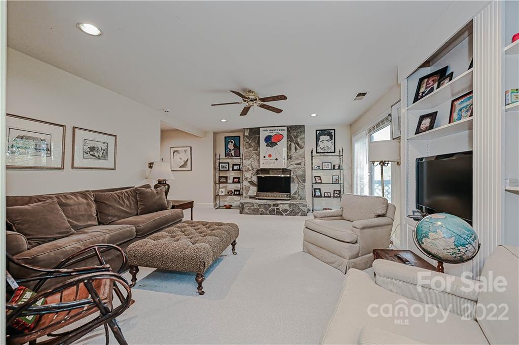 6631 Gaywind Drive Charlotte NC 28226