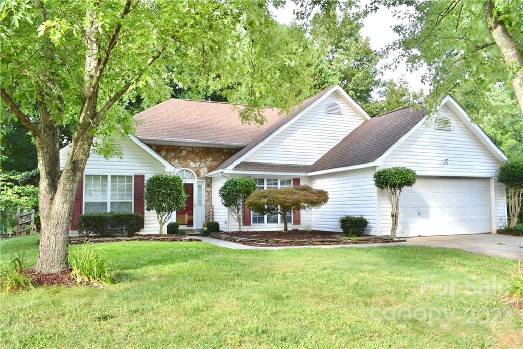 3418 Cranberry Nook Court Charlotte NC 28269
