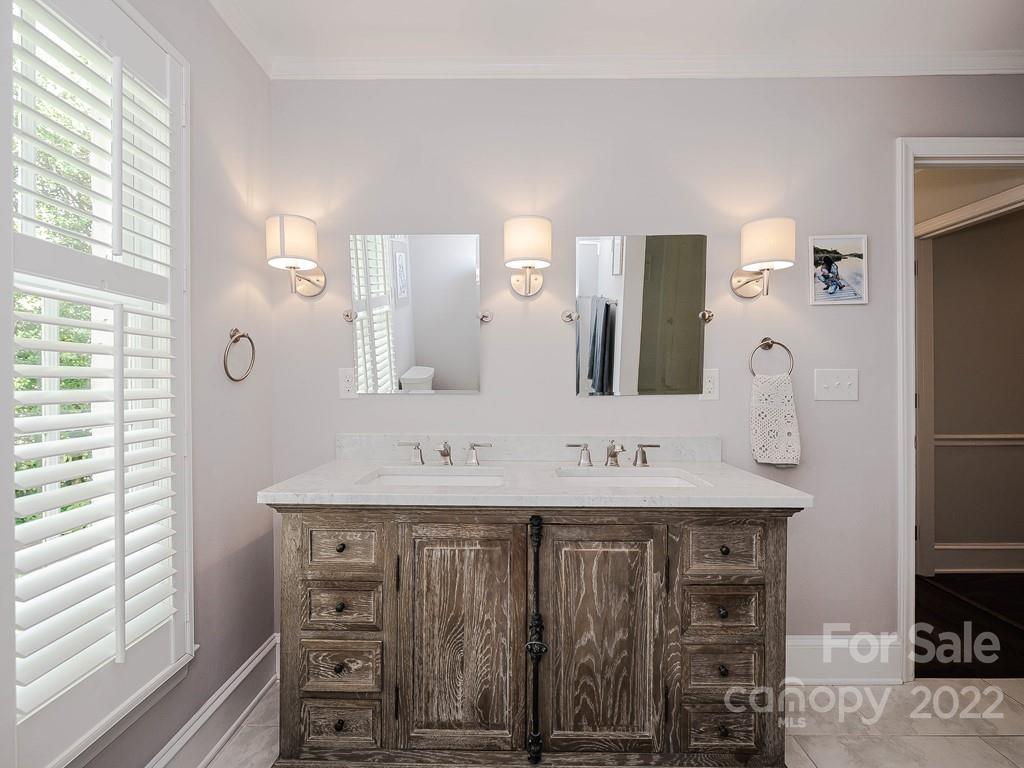 415 Ashworth Road Charlotte NC 28211