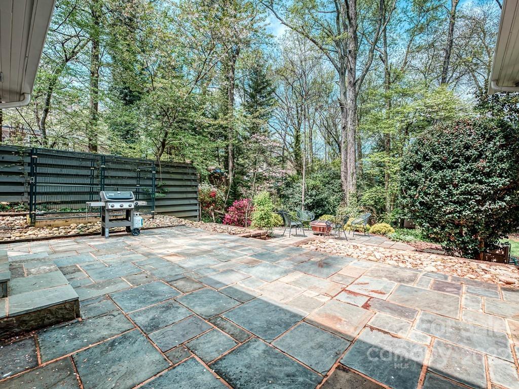 415 Ashworth Road Charlotte NC 28211