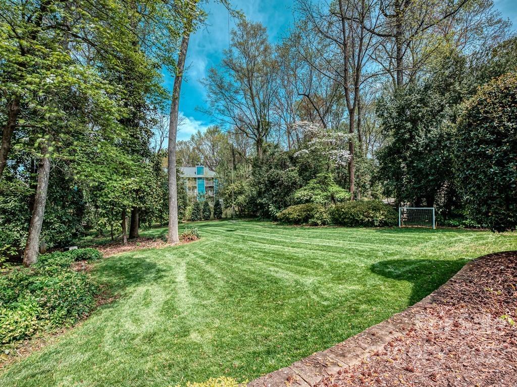 415 Ashworth Road Charlotte NC 28211
