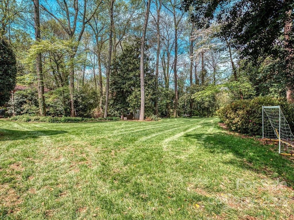 415 Ashworth Road Charlotte NC 28211
