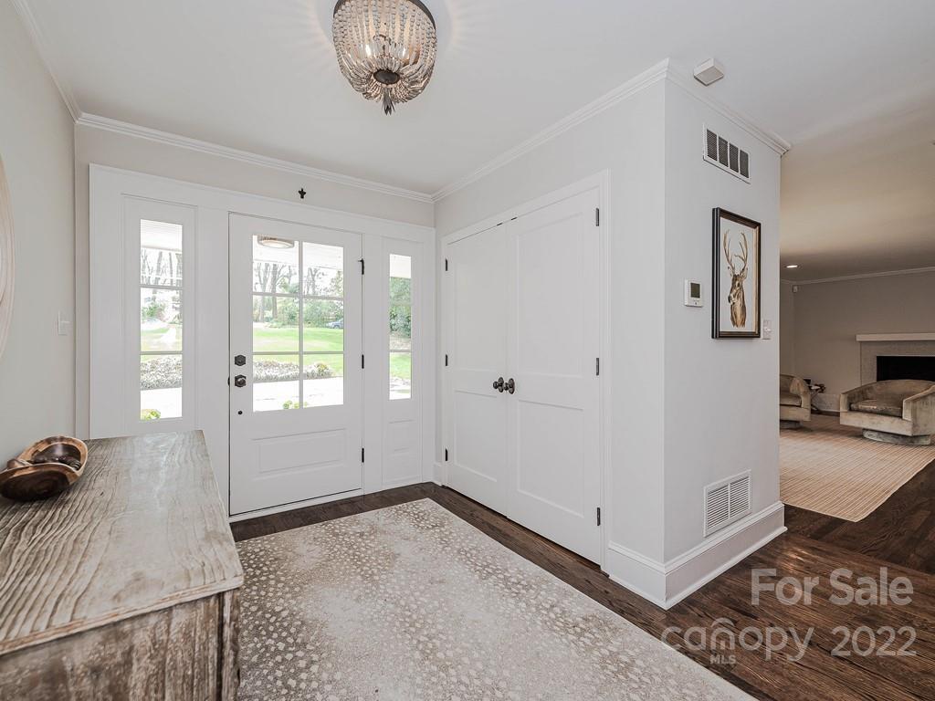415 Ashworth Road Charlotte NC 28211