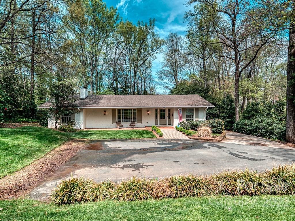 415 Ashworth Road Charlotte NC 28211