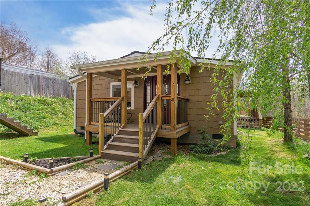 21 Spring Street Candler NC 28715
