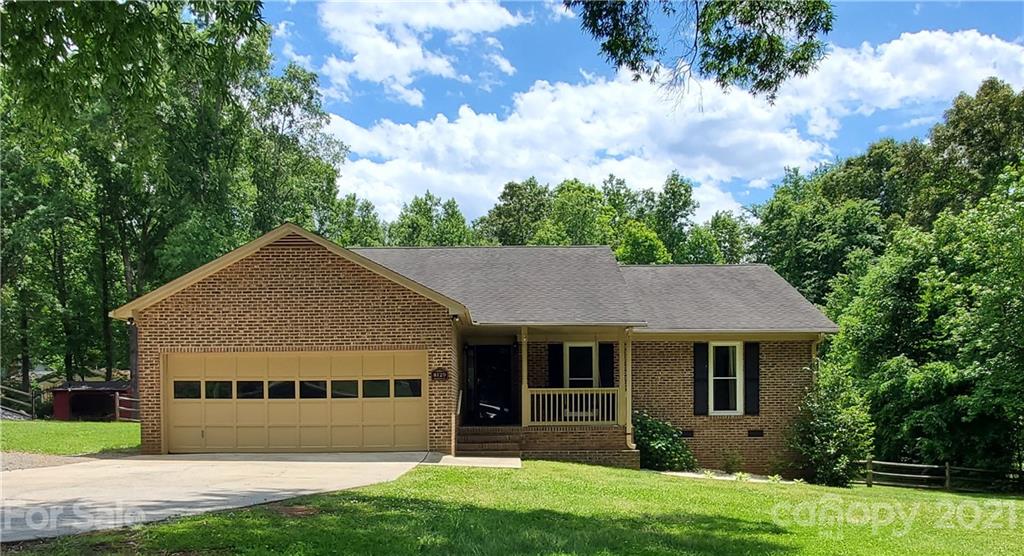 8129 Appaloosa Lane Charlotte NC 28215