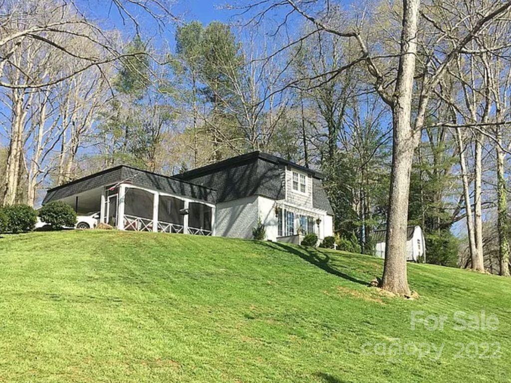 970 24th Avenue Drive NW Hickory NC 28601