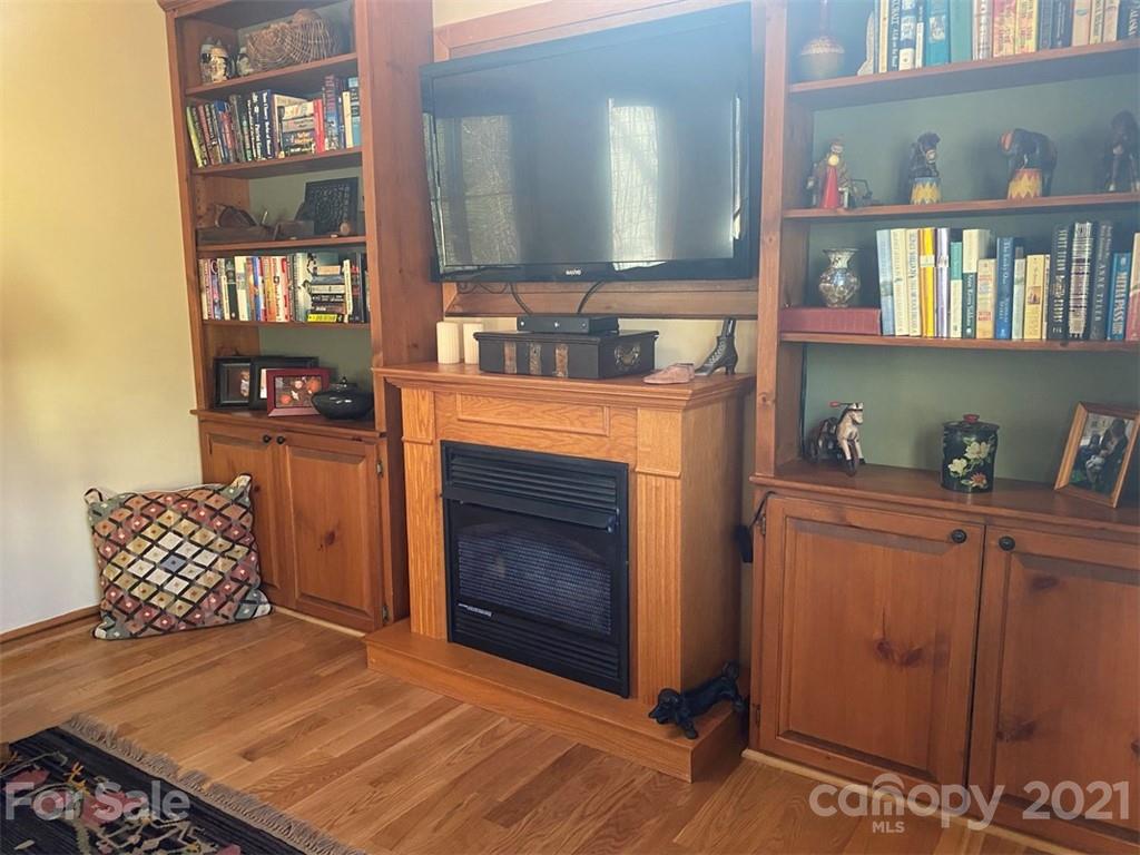 178 Ollie Weaver Road Weaverville NC 28787