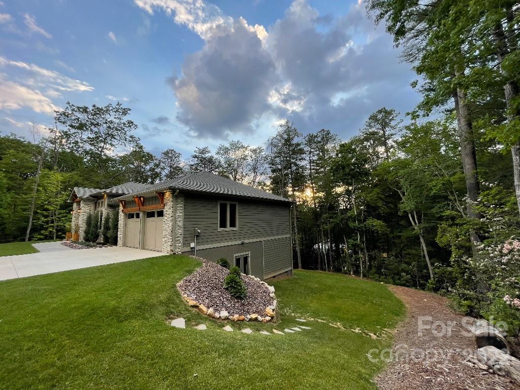 74 Crossings Circle Fairview NC 28730