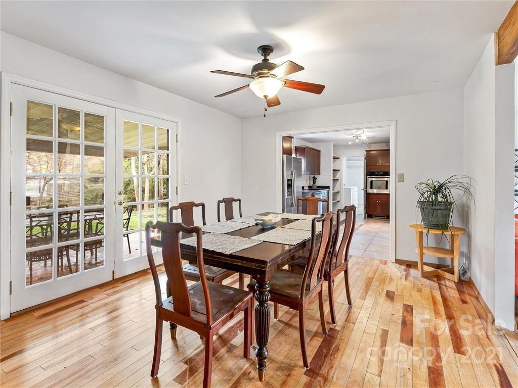 43 Sareva Place Asheville NC 28804