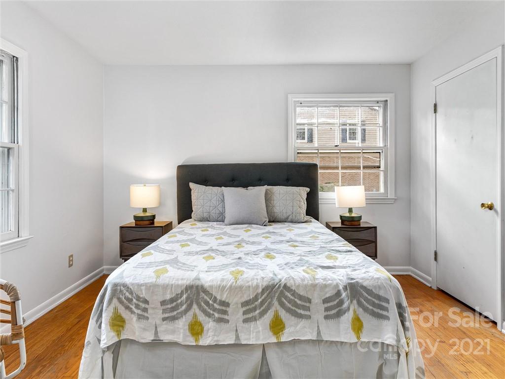 43 Sareva Place Asheville NC 28804