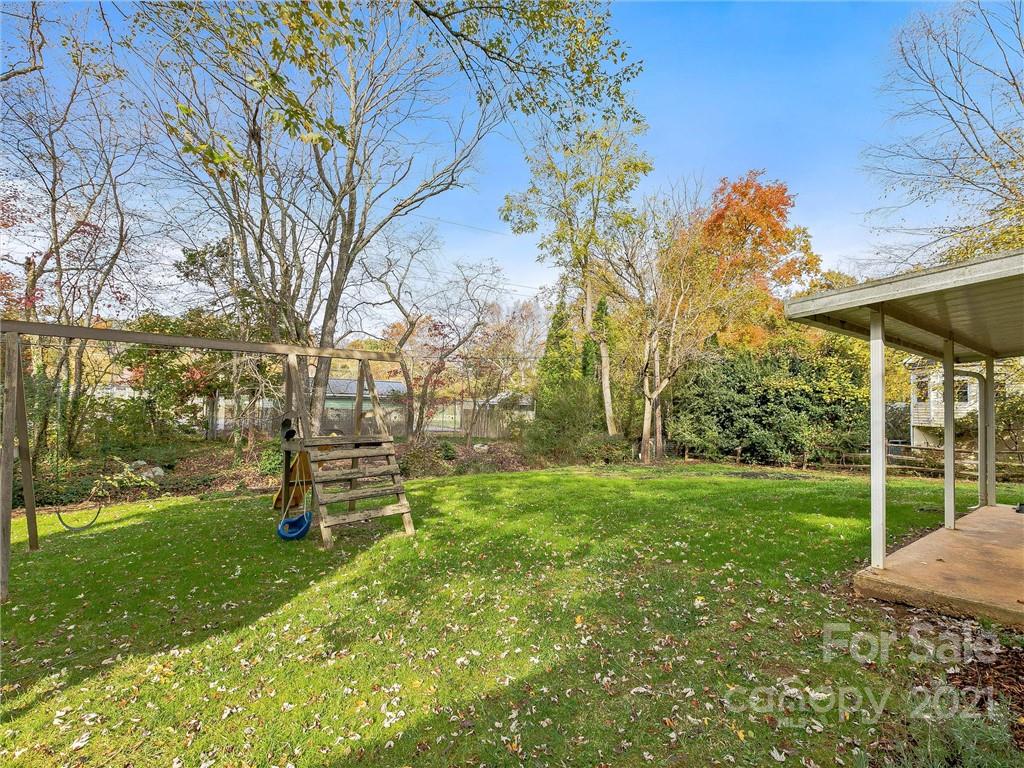 43 Sareva Place Asheville NC 28804
