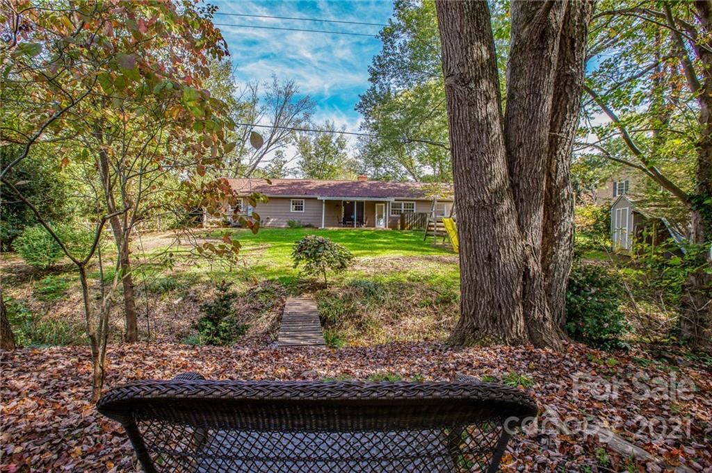 43 Sareva Place Asheville NC 28804