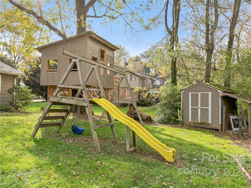 43 Sareva Place Asheville NC 28804