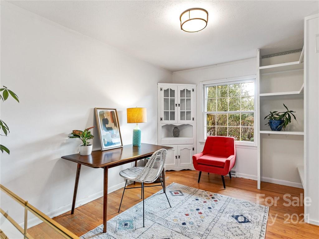 43 Sareva Place Asheville NC 28804
