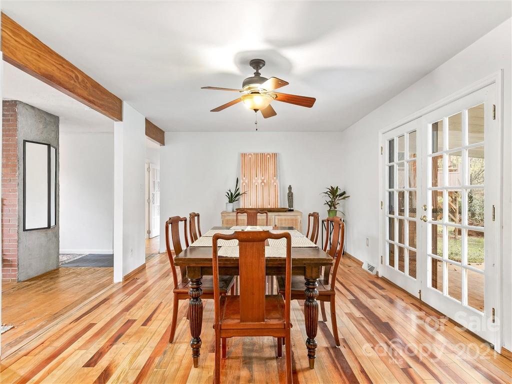 43 Sareva Place Asheville NC 28804