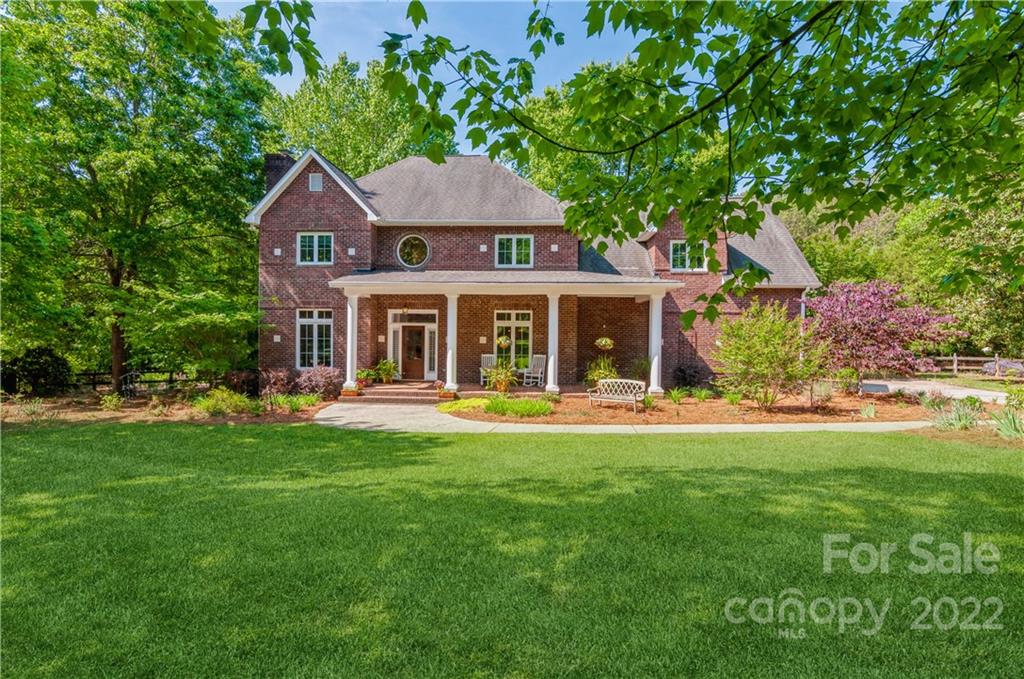 7015 High Oaks Drive Matthews NC 28104