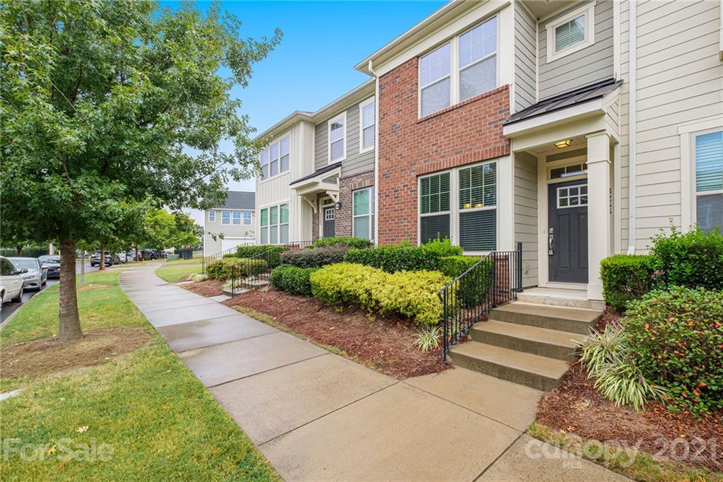 3256 Bending Birch Place Charlotte NC 28206