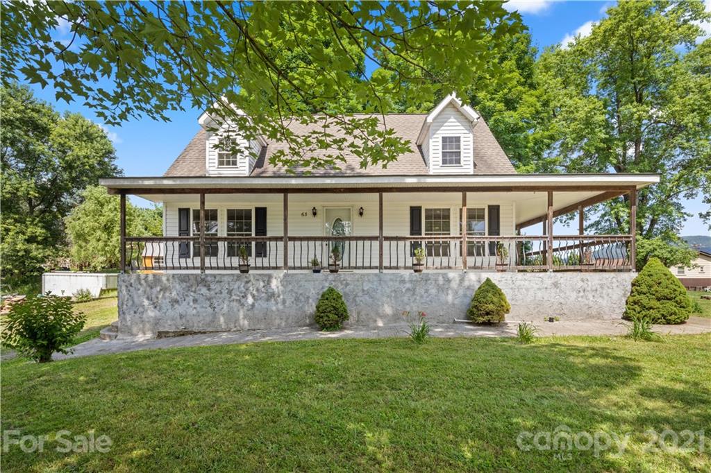 63 Phillipsville Loop Canton NC 28716