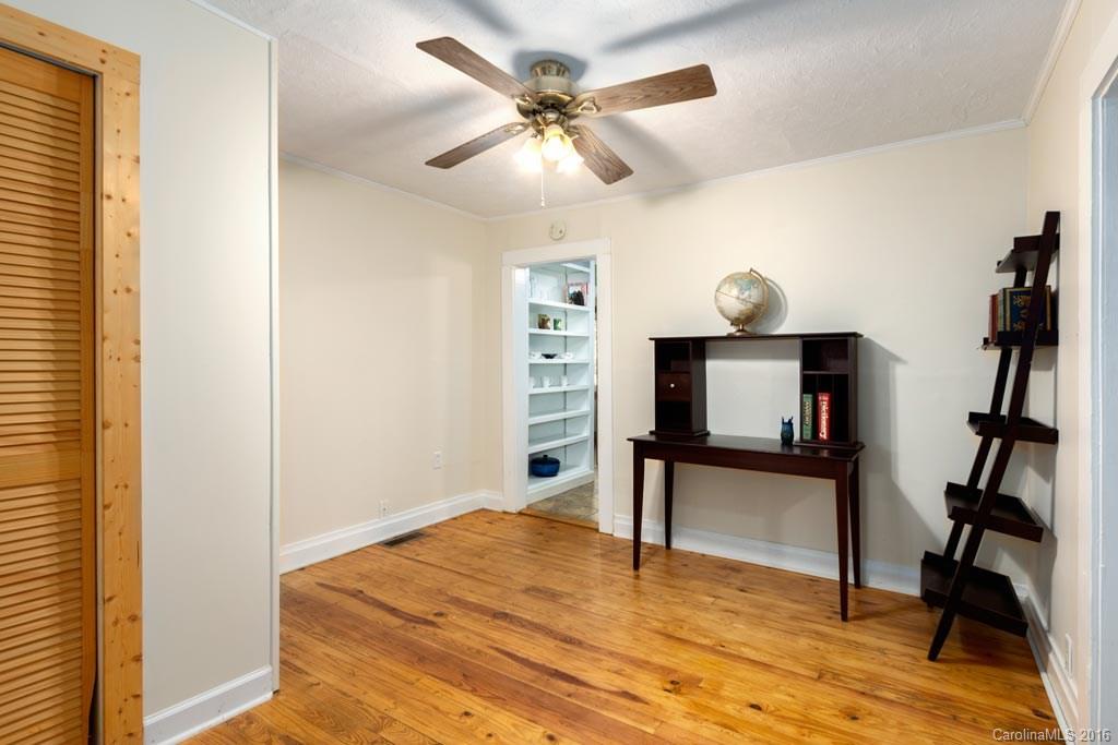 25 East Porter Road Asheville NC 28803