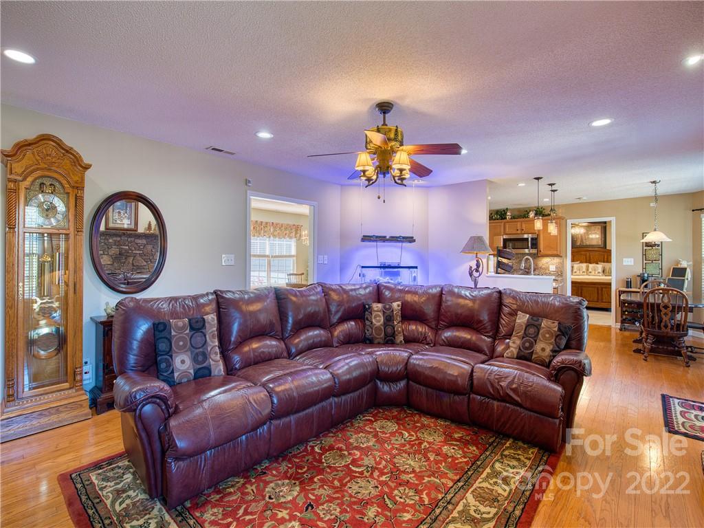 122 Coyote Hollow Road Waynesville NC 28785