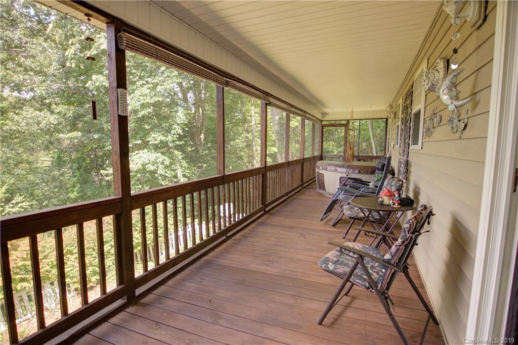 363 Huckleberry Drive Burnsville NC 28714
