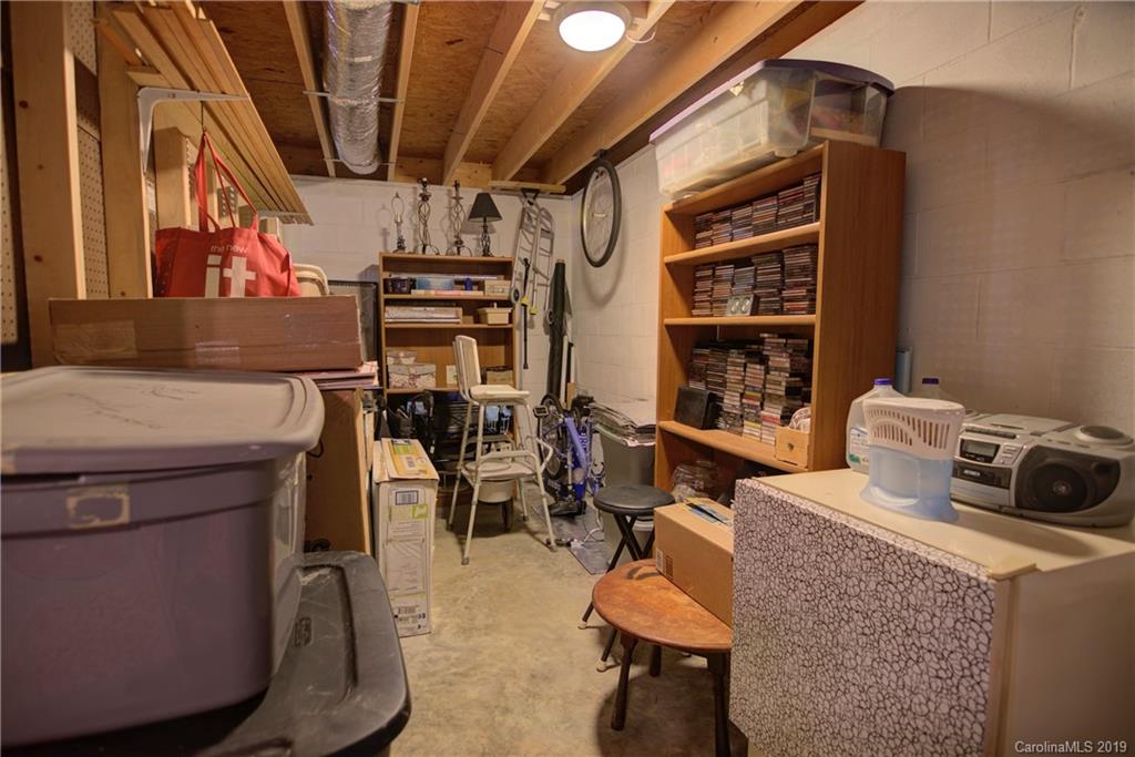 363 Huckleberry Drive Burnsville NC 28714