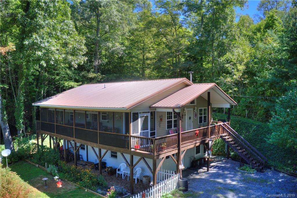 363 Huckleberry Drive Burnsville NC 28714