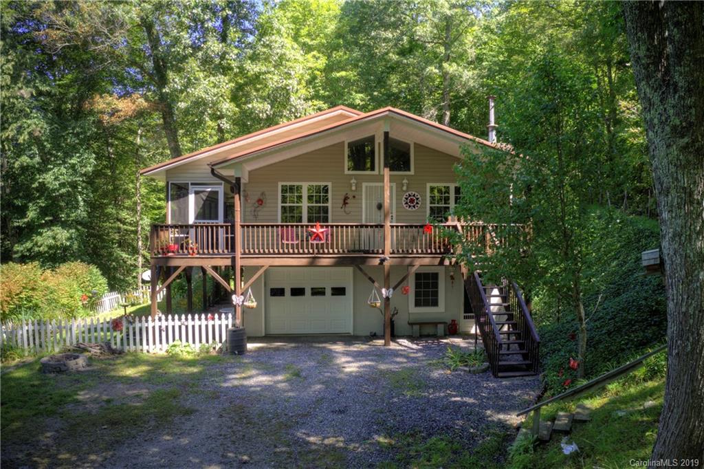 363 Huckleberry Drive Burnsville NC 28714