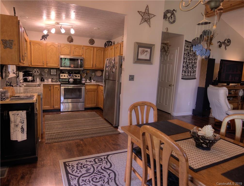 363 Huckleberry Drive Burnsville NC 28714