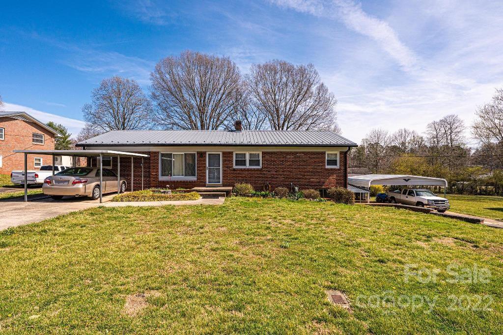 2810 21st Street NE Hickory NC 28601