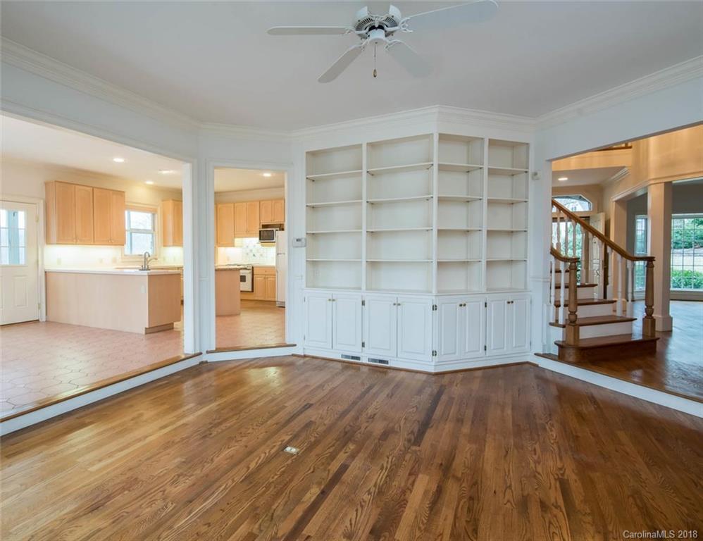 105 Welwyn Lane Asheville NC 28805