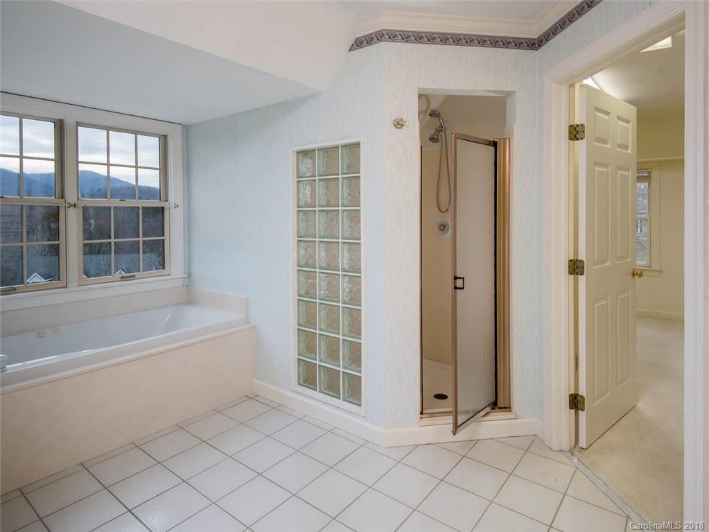 105 Welwyn Lane Asheville NC 28805
