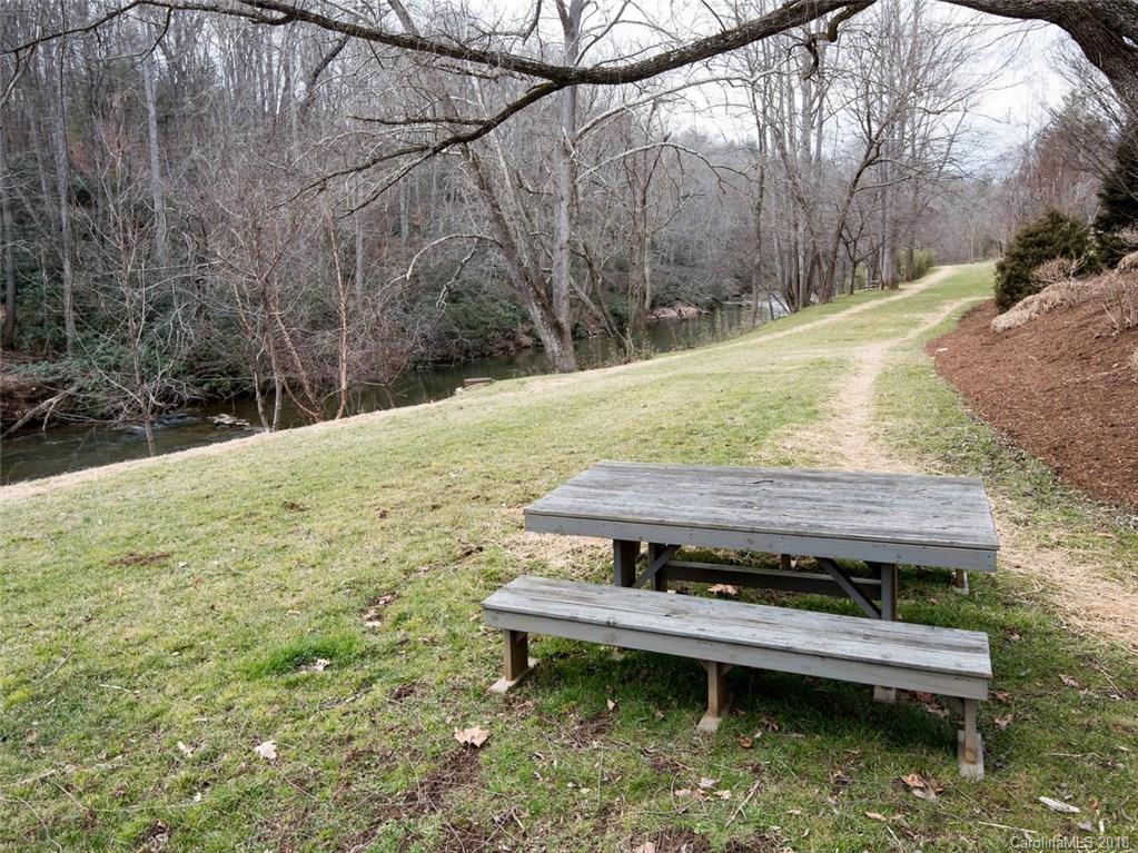 105 Welwyn Lane Asheville NC 28805