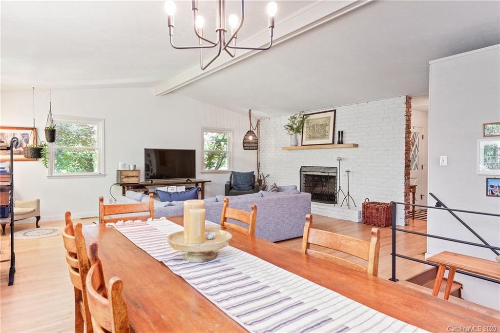 35 Woodbury Road Asheville NC 28804