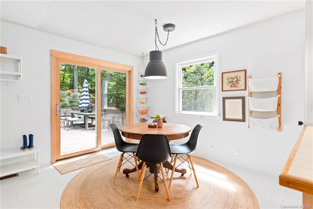 35 Woodbury Road Asheville NC 28804