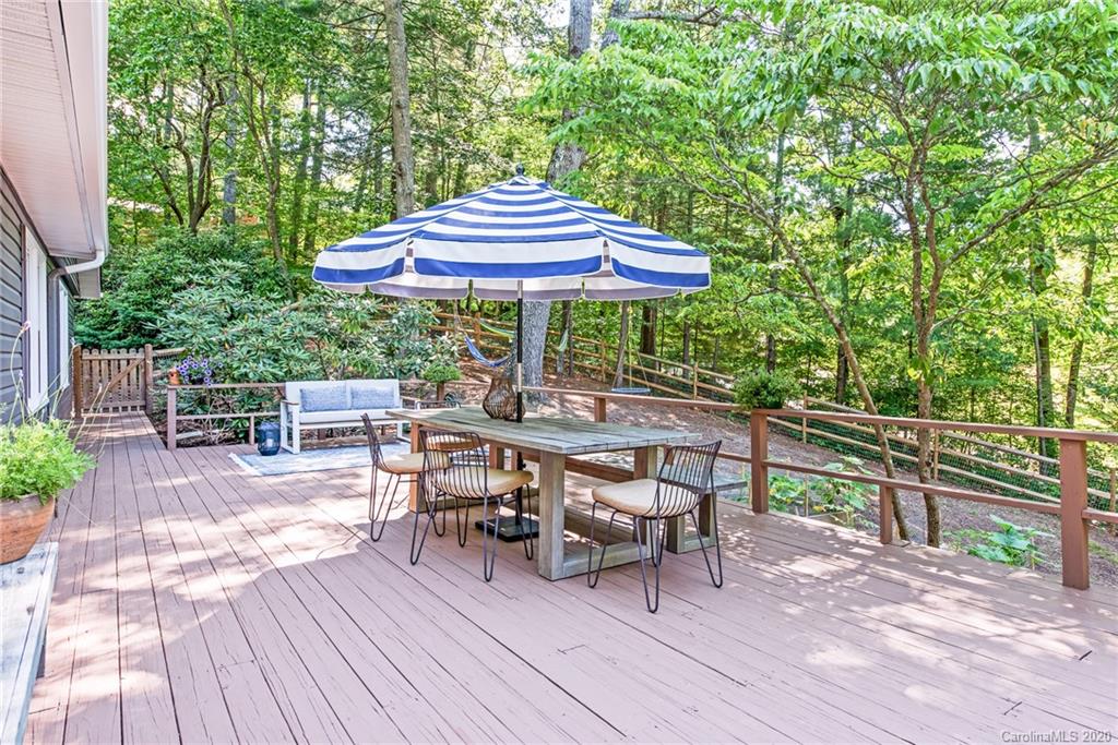 35 Woodbury Road Asheville NC 28804