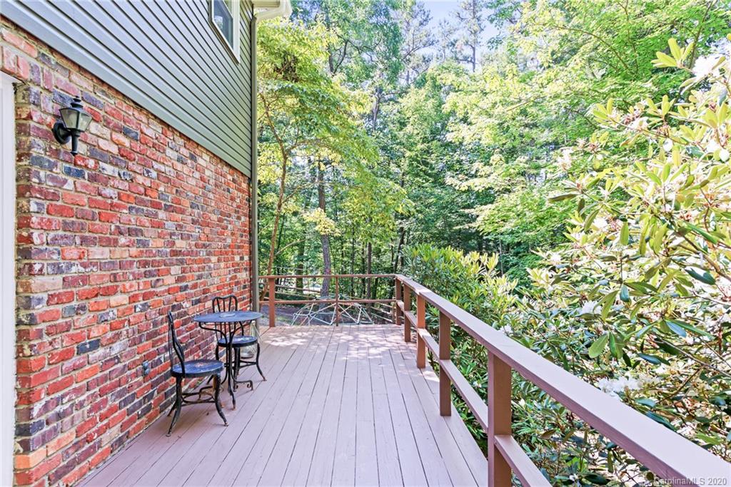 35 Woodbury Road Asheville NC 28804