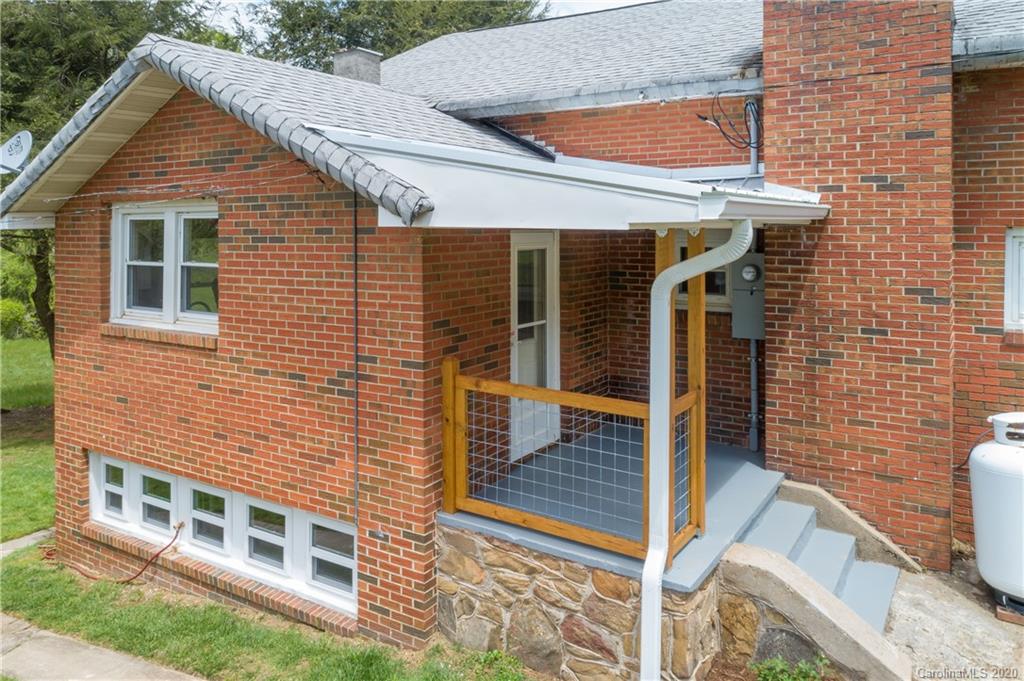 1383 Newfound Road Leicester NC 28748