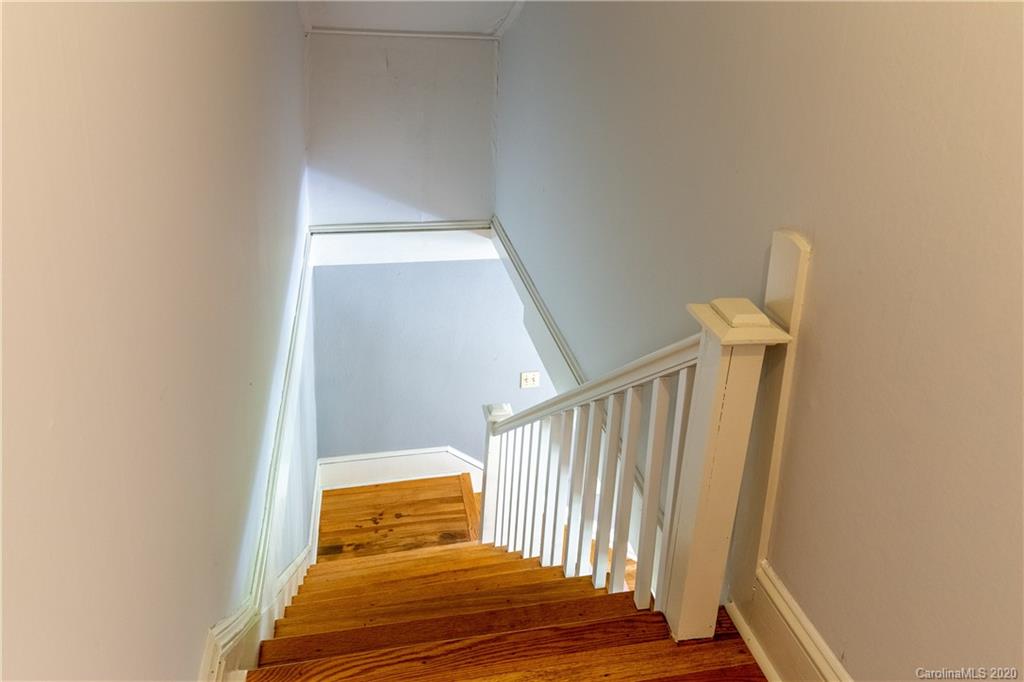 1383 Newfound Road Leicester NC 28748