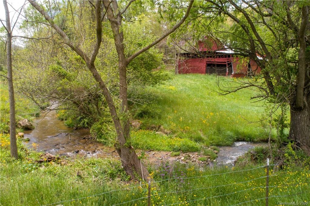 1383 Newfound Road Leicester NC 28748