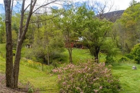 1383 Newfound Road Leicester NC 28748