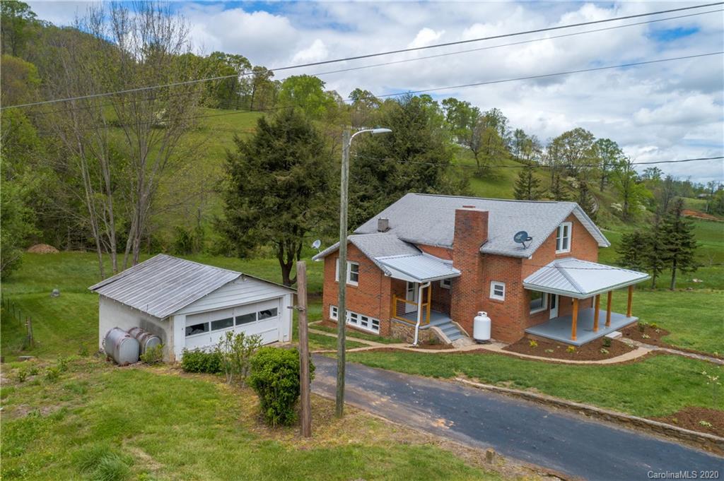 1383 Newfound Road Leicester NC 28748
