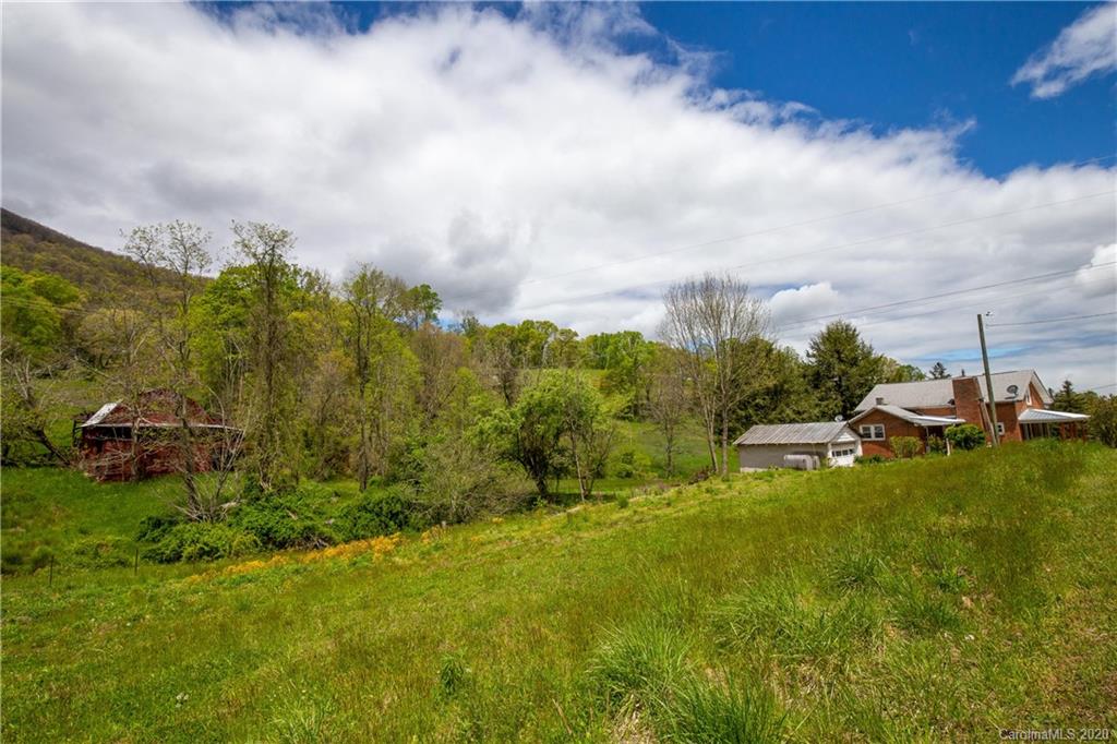 1383 Newfound Road Leicester NC 28748
