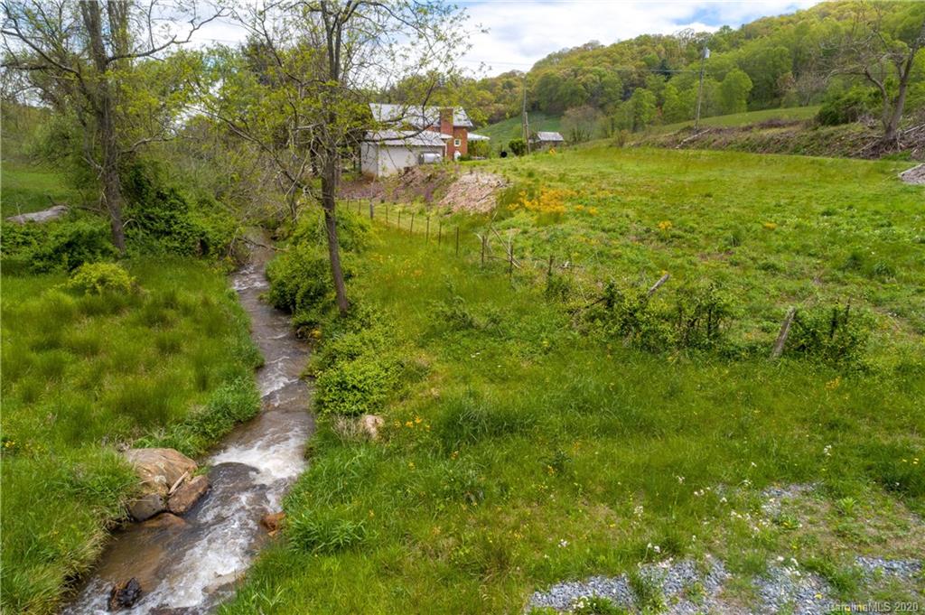 1383 Newfound Road Leicester NC 28748