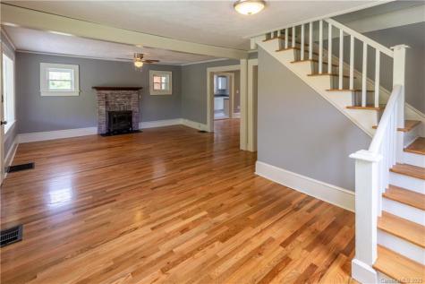 1383 Newfound Road Leicester NC 28748