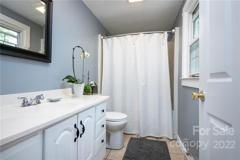 156 Birch Lane Arden NC 28704