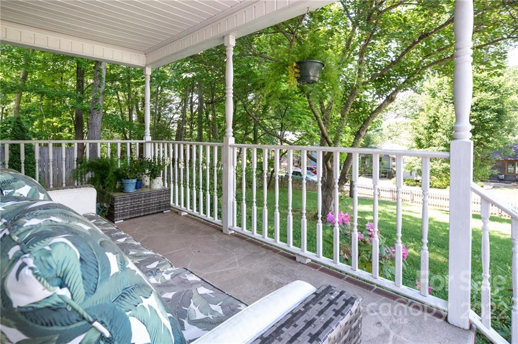 156 Birch Lane Arden NC 28704