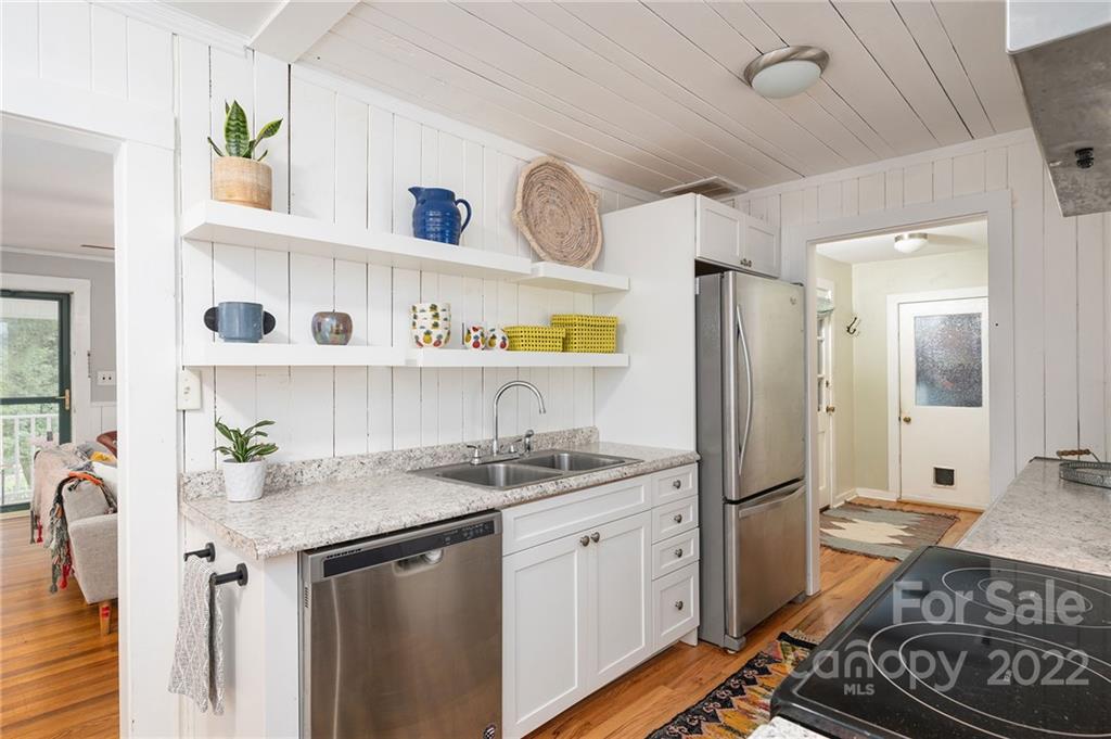 156 Birch Lane Arden NC 28704