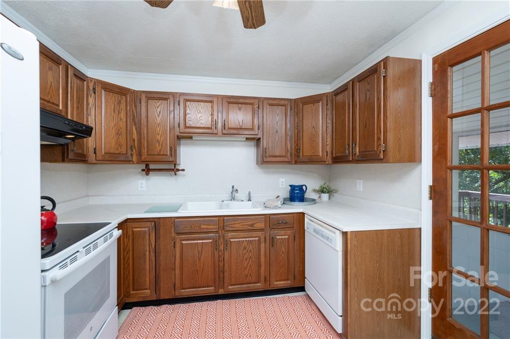 9 Azalea Road Arden NC 28704